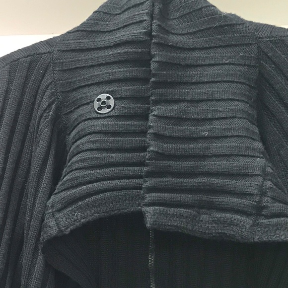 SARAH PACINI BLACK KNIT CARDIGAN WITH BACK… - Picture 2 of 8